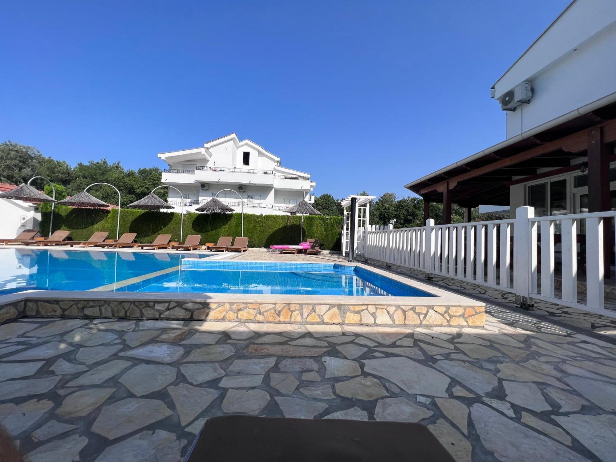 Residence Leora Ulcinj Zewnętrze zdjęcie